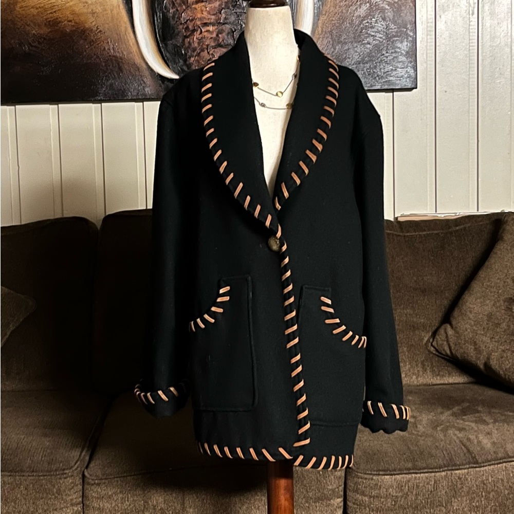 Luskey’s • Women • Medium • Vintage • Wool • Black • Coat • W/ Leather Trim